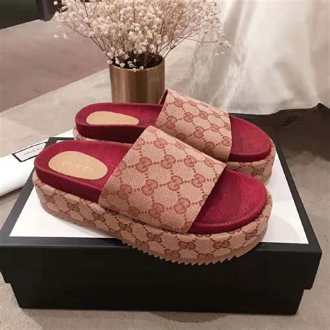 gucci.sandals.women